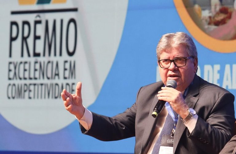 João Azevêdo destaca capacidade de investimentos e equilíbrio financeiro da Paraíba ao celebrar a 1ª colocação no Nordeste no Ranking de Competitividade