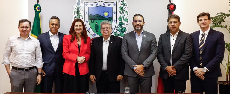 João Azevêdo trata de fortalecimento do destino Paraíba com diretoria da RE/MAX de Portugal