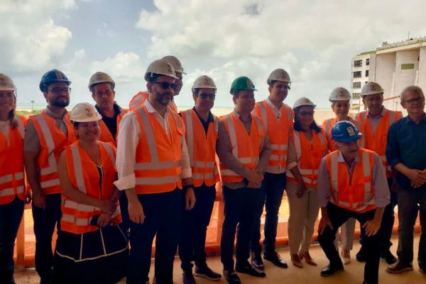 Lucas Ribeiro inaugura ligação viária entre PB-008 e Mangabeira e visita obras da Ponte do Futuro e do Polo Turístico Cabo Branco