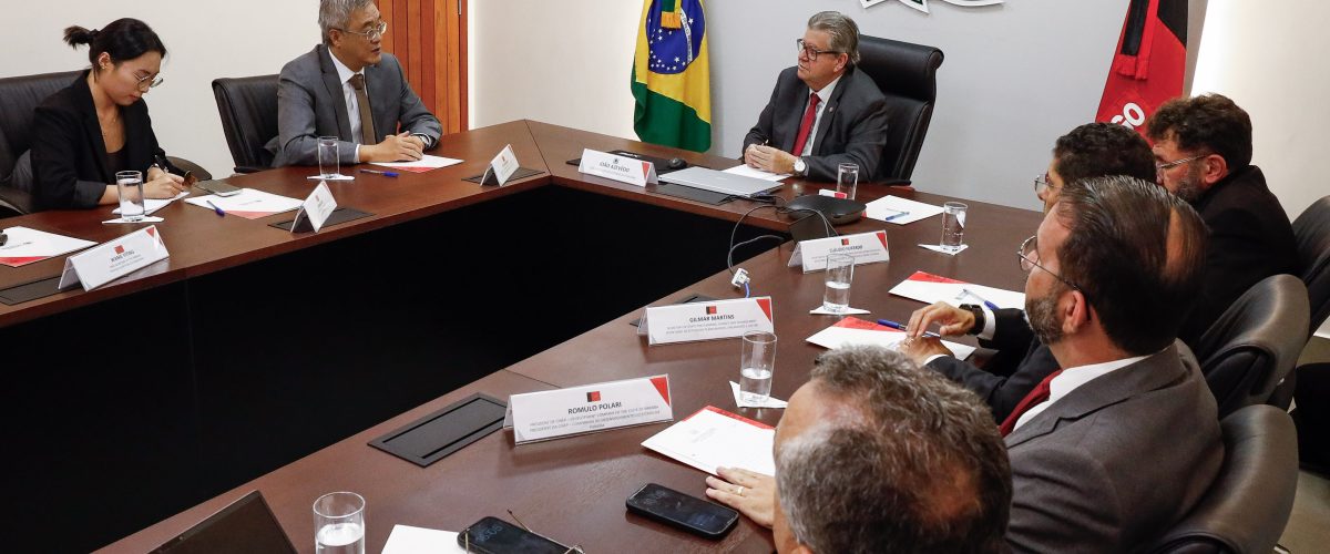 Governador João Azevêdo recebe embaixador da China no Brasil e fortalece relações diplomáticas e comerciais