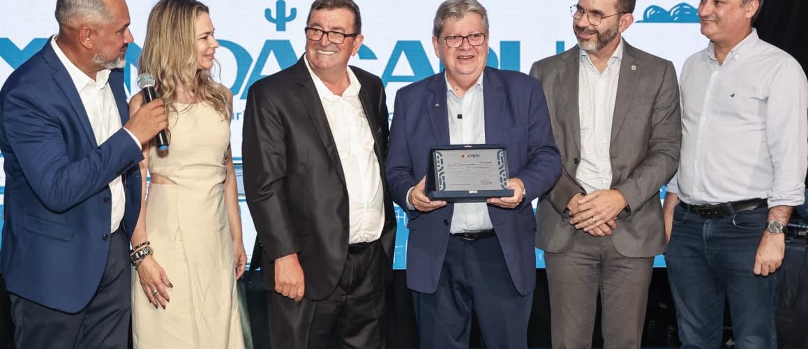 João Azevêdo visita obras do Acquaí Park e diz que empreendimento beneficiará toda rede hoteleira de João Pessoa e Litoral Sul