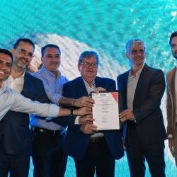 João Azevêdo assina contrato do 12° empreendimento para Polo Turístico Cabo Branco e destaca diferencial do projeto